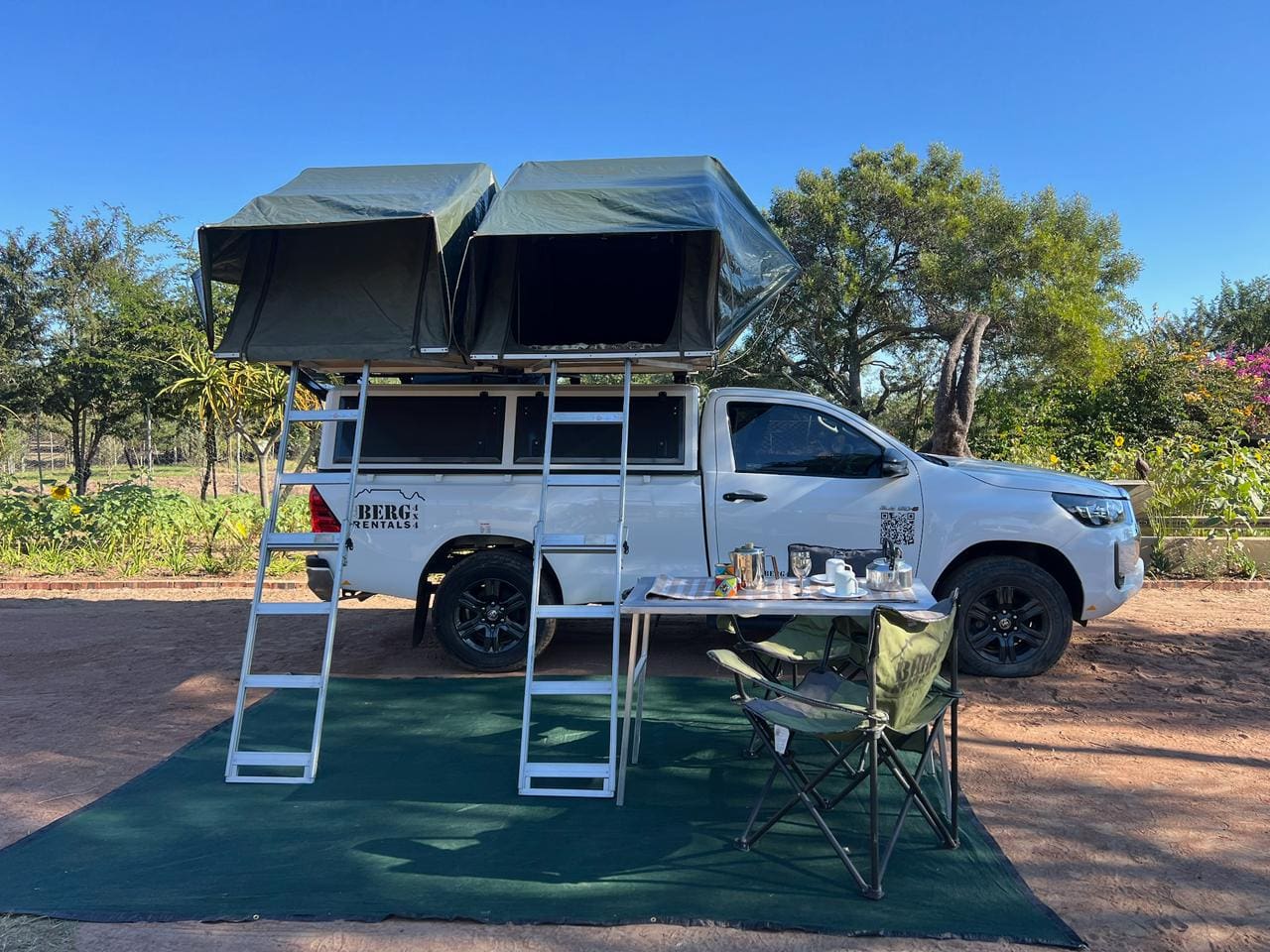 Premium Twin Camper